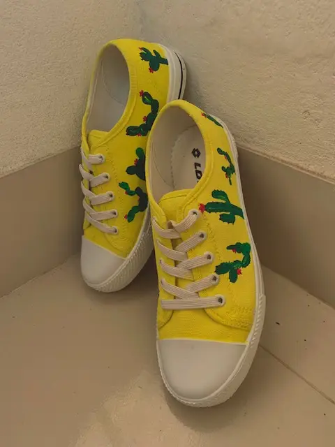 JWalks Footwear - Photo 2